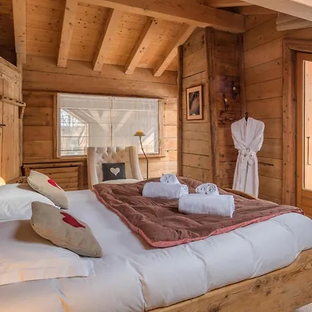Le Chalet Des Bois Chalet