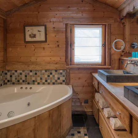 Chalet Le Chalet Des Bois *